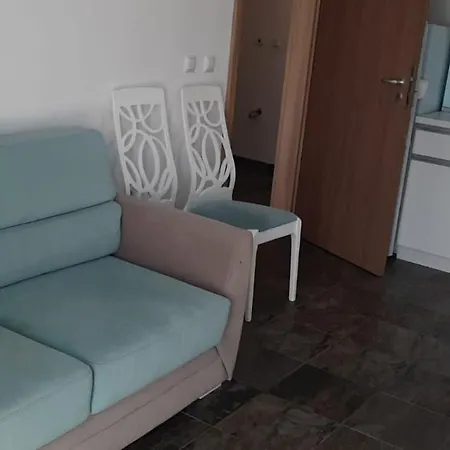 Astoria 6 In Elenite, 2 Bedroom 아파트 *