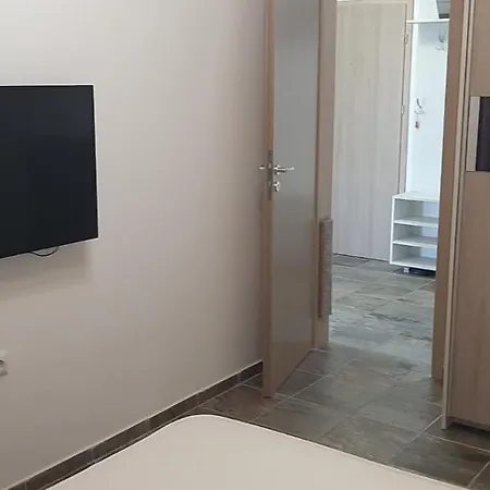 아파트 Astoria 6 In Elenite, 2 Bedroom 스베티 블라스